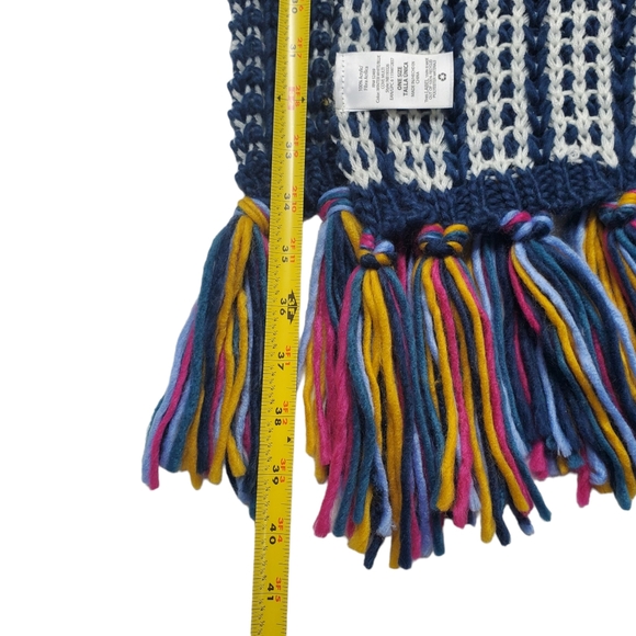 No Boundaries Women's Scarf Crochet/Knit/Tassels  100% Acrylic One Size - Picture 11 of 13